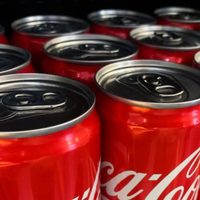 No tires las latas vacías: mirá cómo convertirlas en las lámparas más glamurosas para tu living o patio exterior