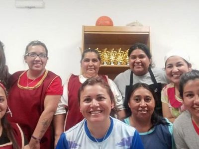 La conmovedora historia de las mujeres que asisten a los brigadistas en el incendio de Aluminé