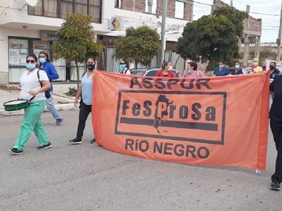 Trabajadores de la sanidad en alerta definen si vuelven al paro