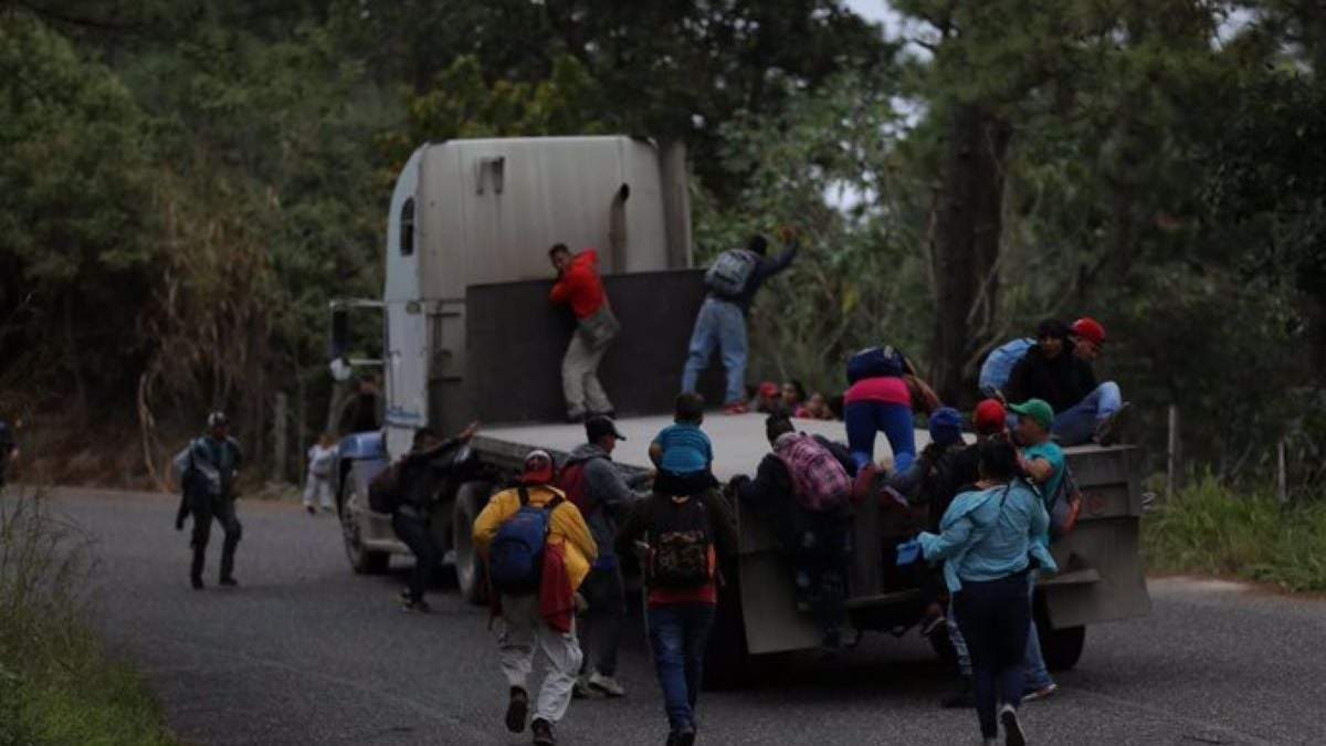 Migrantes de Honduras en su camino a Estados Unidos