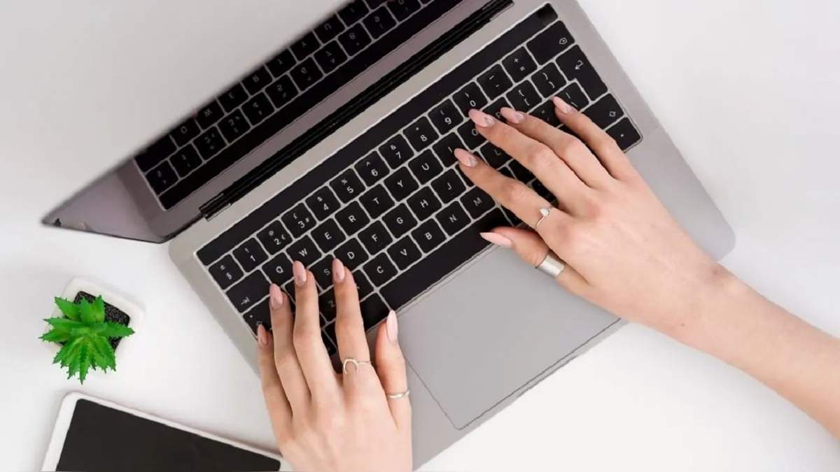 Cinco trucos para limpiar el teclado de tu computadora