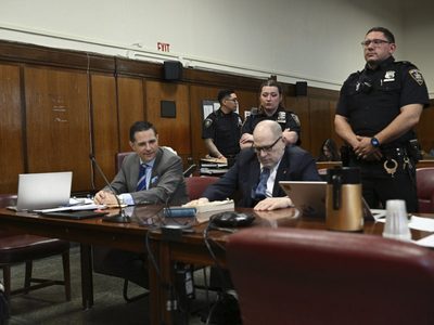 Abogados de Weinstein piden que permanezca hospitalizado durante nuevo juicio por #MeToo