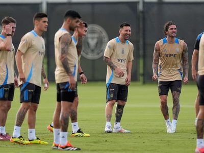 Futuro incierto: la figura de la Selección Argentina que se entrena sin club y en solitario