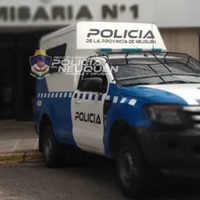 Dejó una mochila con 500.000 pesos en la camioneta y se la robaron
