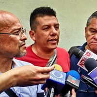 Padres de niñas y niños con cáncer buscarán ayuda internacional