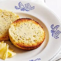 Pan keto en un minuto y con 4 ingredientes: probá esta irresistible y sana receta para la merienda