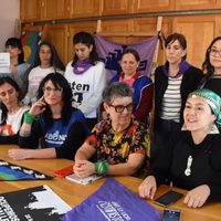 "Contra las derechas": mujeres y diversidades marchan en la capital, Zapala, Rincón y Chos Malal