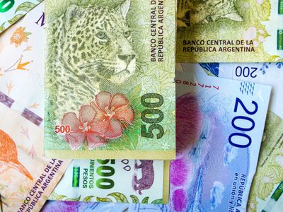 La nueva estrategia del Gobierno: aumentarán las jubilaciones y el salario
