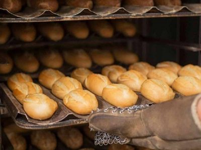 El sector panadero advirtió que la crisis golpea cada vez más fuerte y podría impactar en el precio del pan