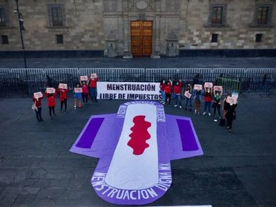 Exigen eliminar el IVA a productos de gestión menstrual
