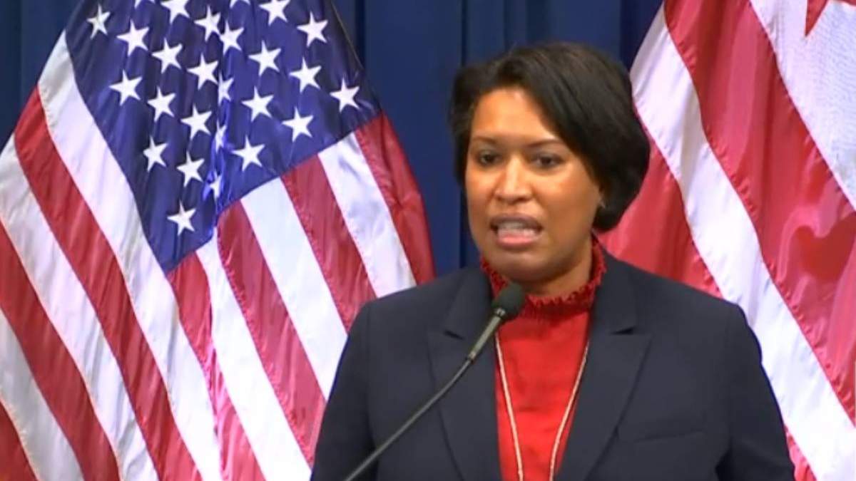La alcaldesa de Washington, Muriel Bowser