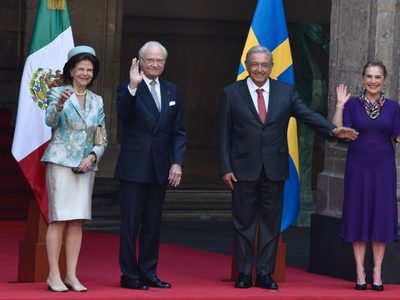 AMLO recibe a los reyes de Suecia; “van a estar en el Tren Maya”