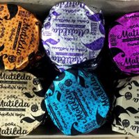 La ANMAT prohibió comercializar unos alfajores y dos productos odontológicos
