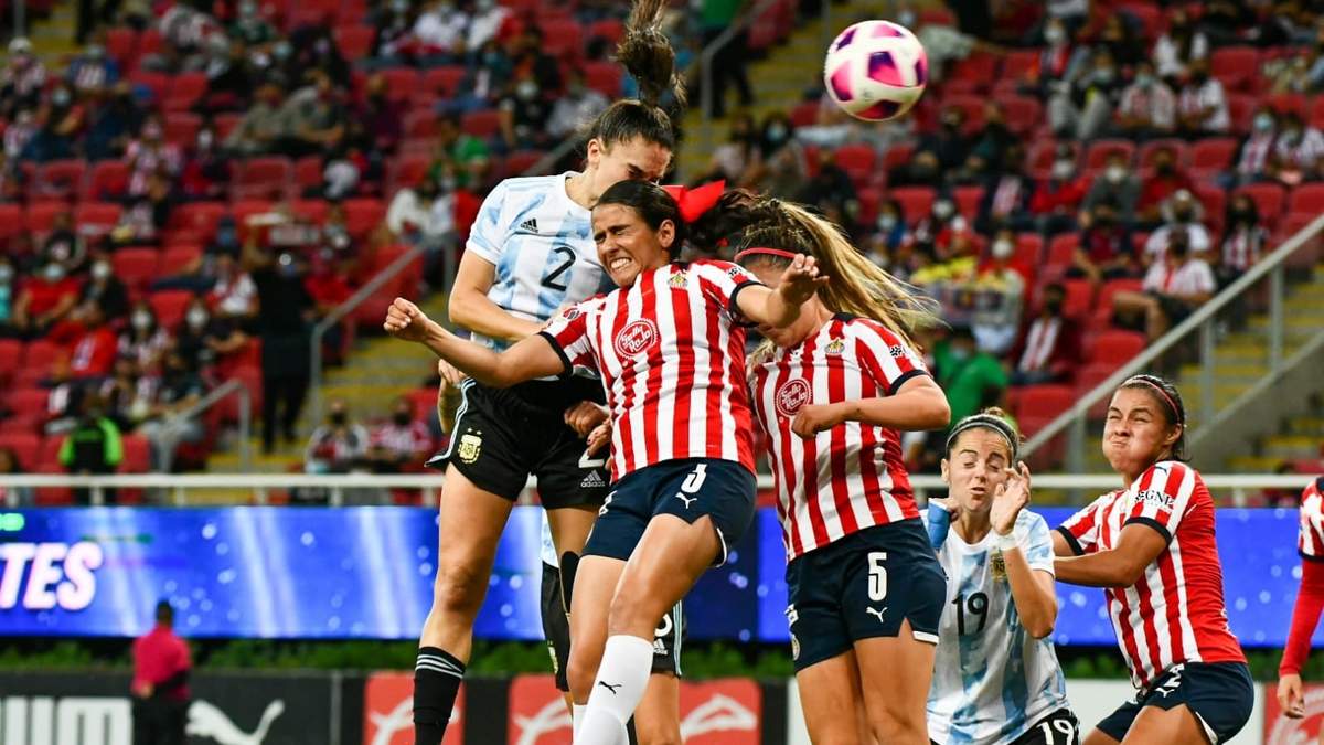 Duelo celebrado en el estadio Akron