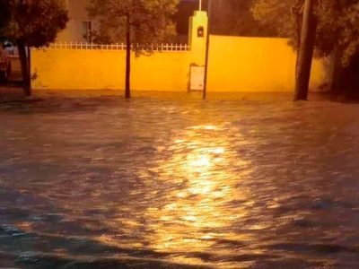 La tormenta pasó por Cutral Co y Plaza Huincul y llenó de agua las calles y algunas viviendas