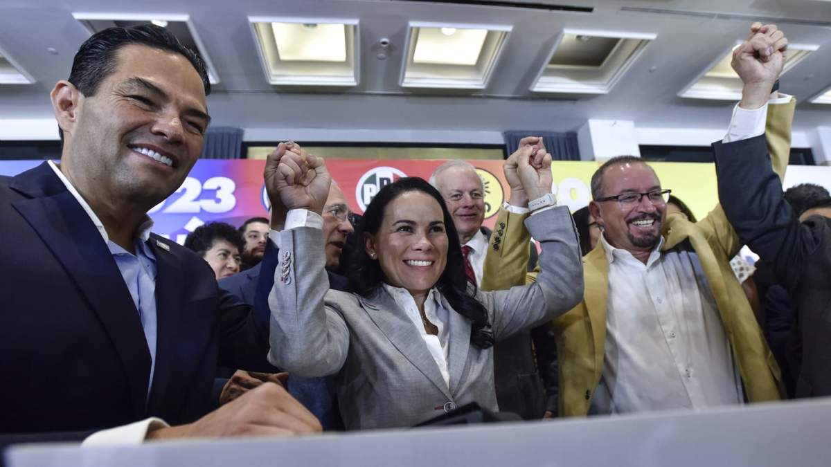 Del Moral arropada por "Va por el Estado de México”