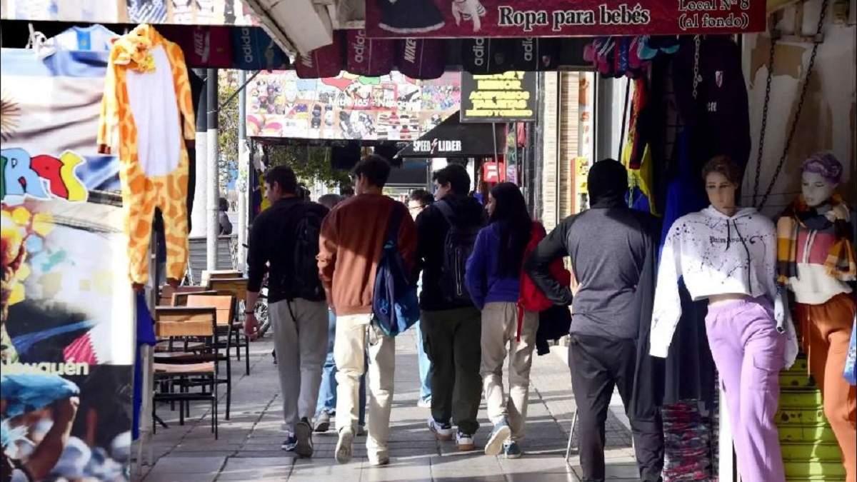 Los comercios de Neuquén atenderán con horarios especiales por las fiestas de fin de año. Fuente: (Facebook)