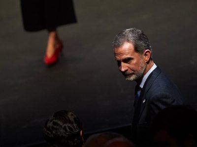 Es joven y nos preocupa: el mensaje que encendió las alarmas en la familia del Rey Felipe