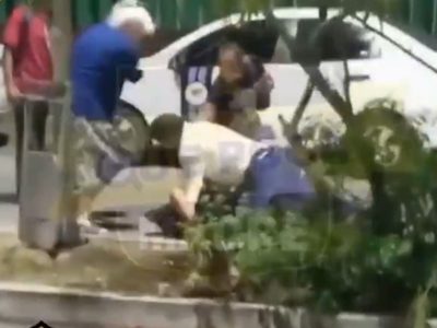 Golpean a doctor del IMSS presuntamente por no dar “buena atención” (Video)