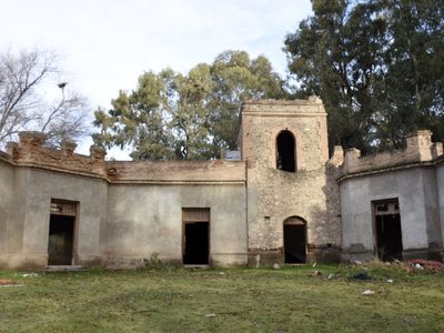 Puesta en valor del predio de la Torre Talero: sacaron más de diez contenedores de basura
