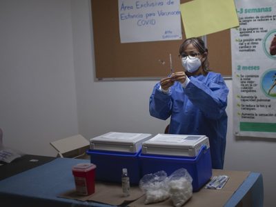 En un día, 133 muertos y 21 mil 363 nuevos contagios de covid-19