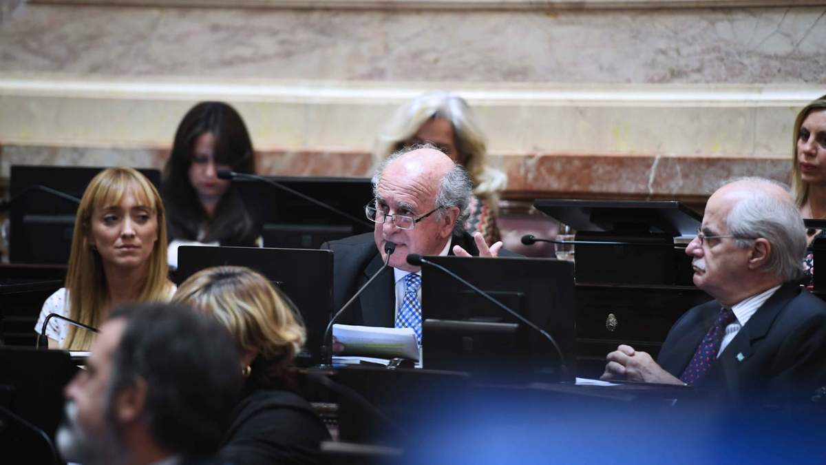 Oscar Parrilli. Fuente: (Twitter)