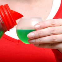 Ahorrá unos buenos pesos y hacé este detergente casero para platos muy efectivo