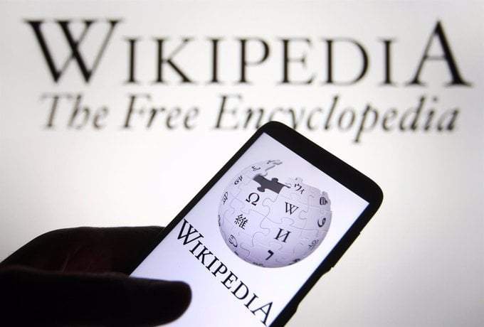 Imagen de archivo del logo de Wikipedia