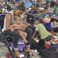 UNICEF llama a proteger y respetar derechos de 2 mil 300 niños migrantes en caravana