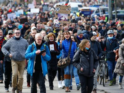 Negacionistas en la calle: Alemania vive una intensa jornada de manifestaciones