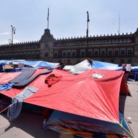 Maestros de la CNTE mantendrá plantón en el Zócalo pese a cierre de campaña de Sheinbaum