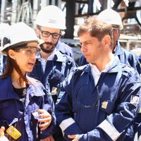 Kicillof: "Vamos a acompañar especialmente al sector petrolero"