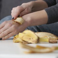 No tires la cáscara de banana y usala en esta mascarilla casera para tu piel que borra manchas y disminuye arrugas
