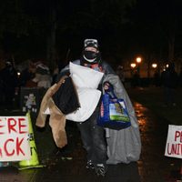 Manifestantes desalojan campamento en la Universidad del Sur de California