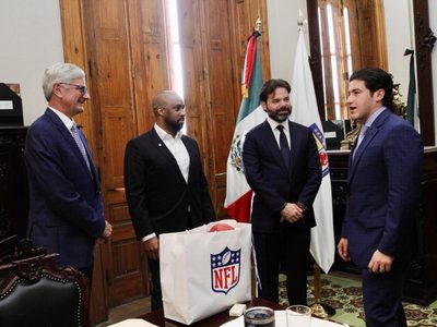 Samuel García anuncia nuevo estadio para Tigres y un juego de la NFL