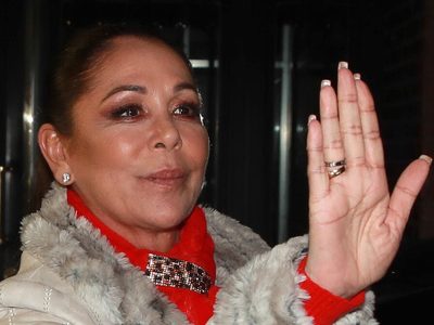 Sacan a la luz el supuesto argumento por el que Isabel Pantoja se ausentó del funeral del padre de I