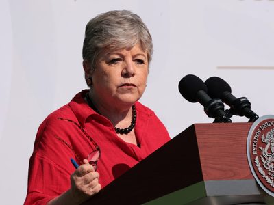 Canciller Alicia Bárcena celebra salida y liberación definitiva de Manuel Guerrero de Qatar