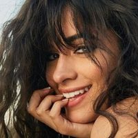 ¿Plagio o inspiración? Camila Cabello lució igual que Marylin Monroe en una foto ¡No da!