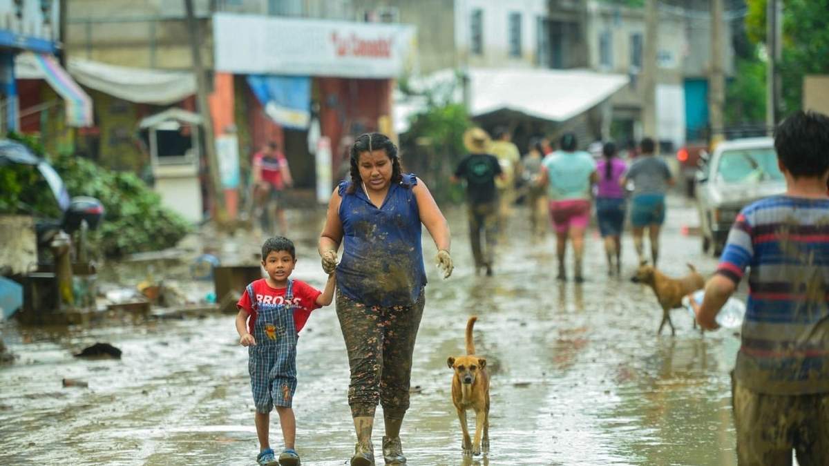 Afectados en Álamo, Veracruz