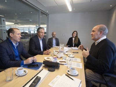 Figueroa: "Me llama la atención que gente de la política sea designada en la planta permanente"