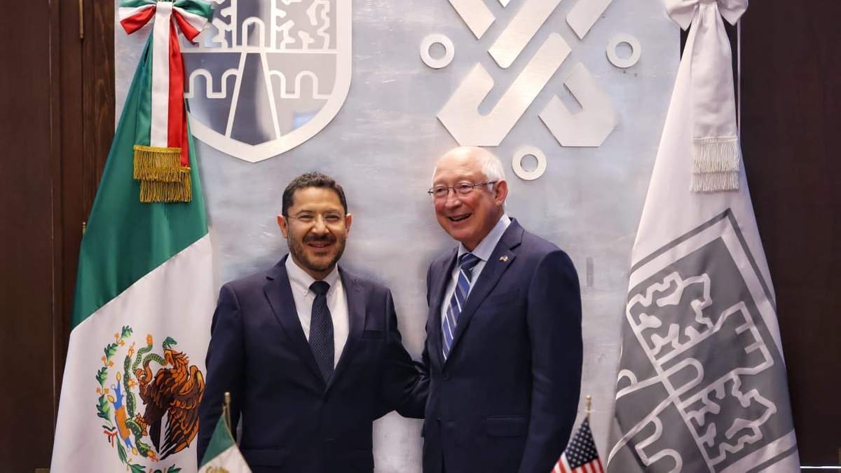 La reunión entre funcionarios