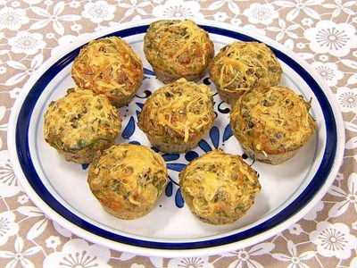 Con solo 2 zapallitos y choclo: preparate estos increíbles y jugosos muffins salados