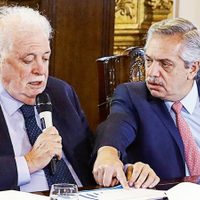A contra reloj, el Gobierno diseña un protocolo por si el sistema sanitario colapsa