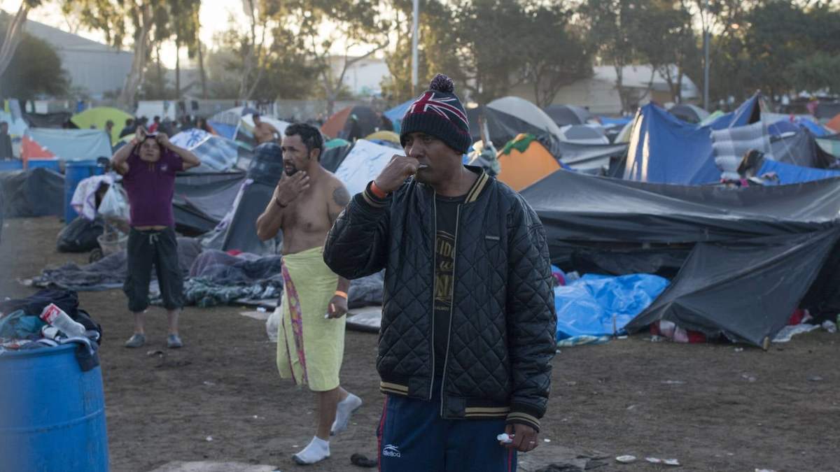Migrantes en un albergue en el norte de México