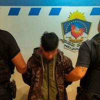 La policía detuvo a dos sospechosos relacionados con el tiroteo que dejó a tres niños heridos en Neuquén