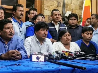Fiscalía rechaza denuncia por terrorismo contra Evo Morales