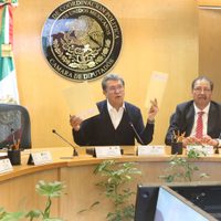 Cercanos a la 4T avanzan en las tres quintetas para consejeros del INE