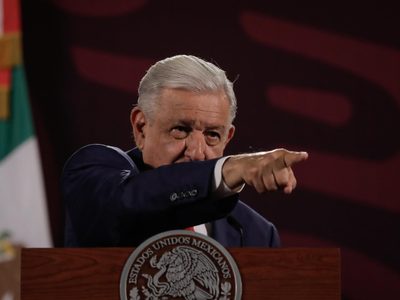 Que defensa de García Luna busque reducir condena es porque "está aceptando culpabilidad": AMLO