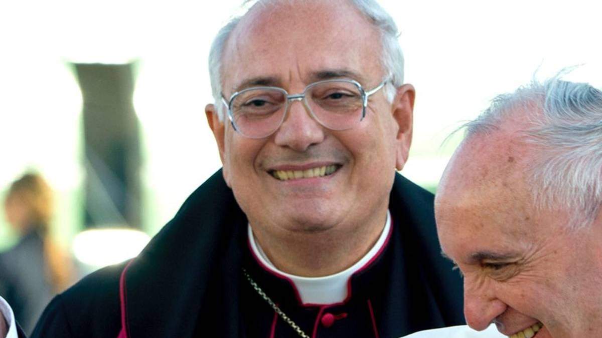 Nicholas DiMarzio y el papa Francisco, en imagen de archivo