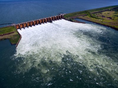 La Central Hidroeléctrica Yacyretá busca poner en marcha una turbina rehabilitada